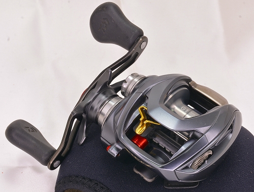 DAIWA STEEZ A TW 1016SH Left Handed Baitcast Reel Good - Pioneer Recycling  Services